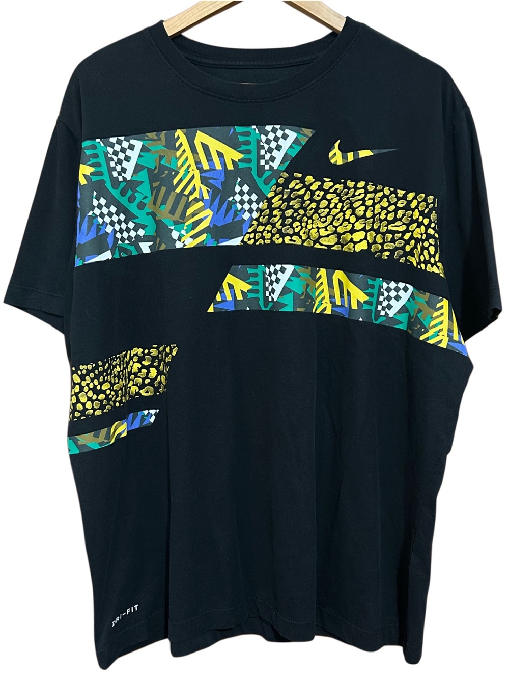 Nike Men's XXL DriFit Jungle Print Black Short Sleeve T-Shirt Graphic Print